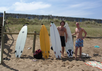 surfing zarautz