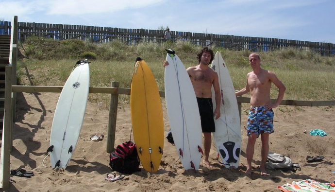 surfing zarautz